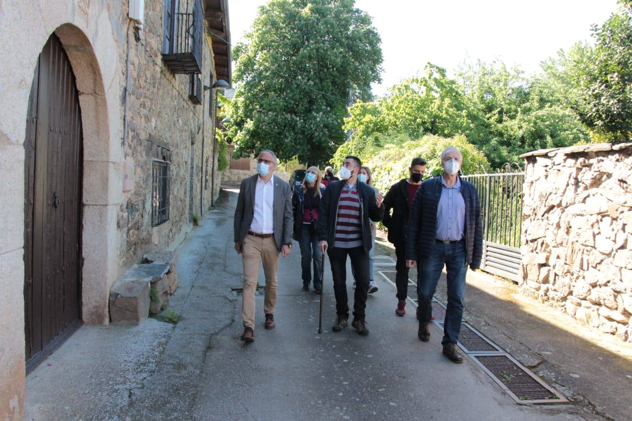 Fotos: El alcalde de Ponferrada visita San Esteban y San Adrián de Valdueza