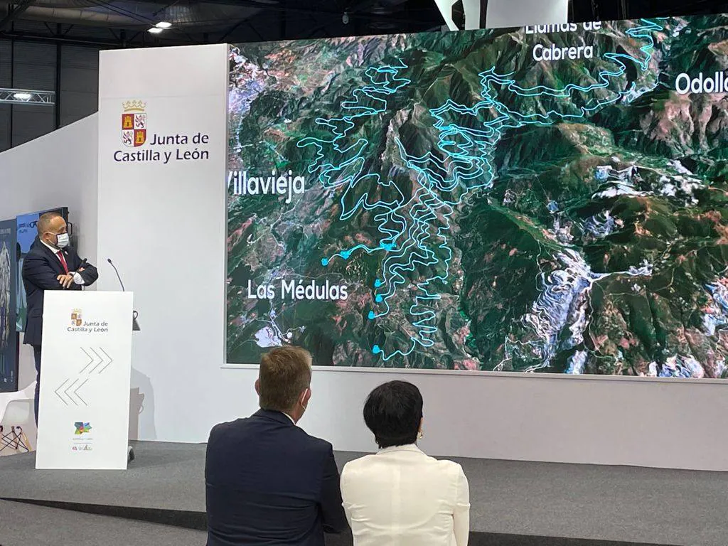 Fotos: Ponferrada y el Bierzo se promocionan en FITUR