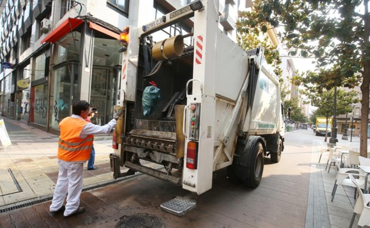 Recogida de basura en Ponferrada.