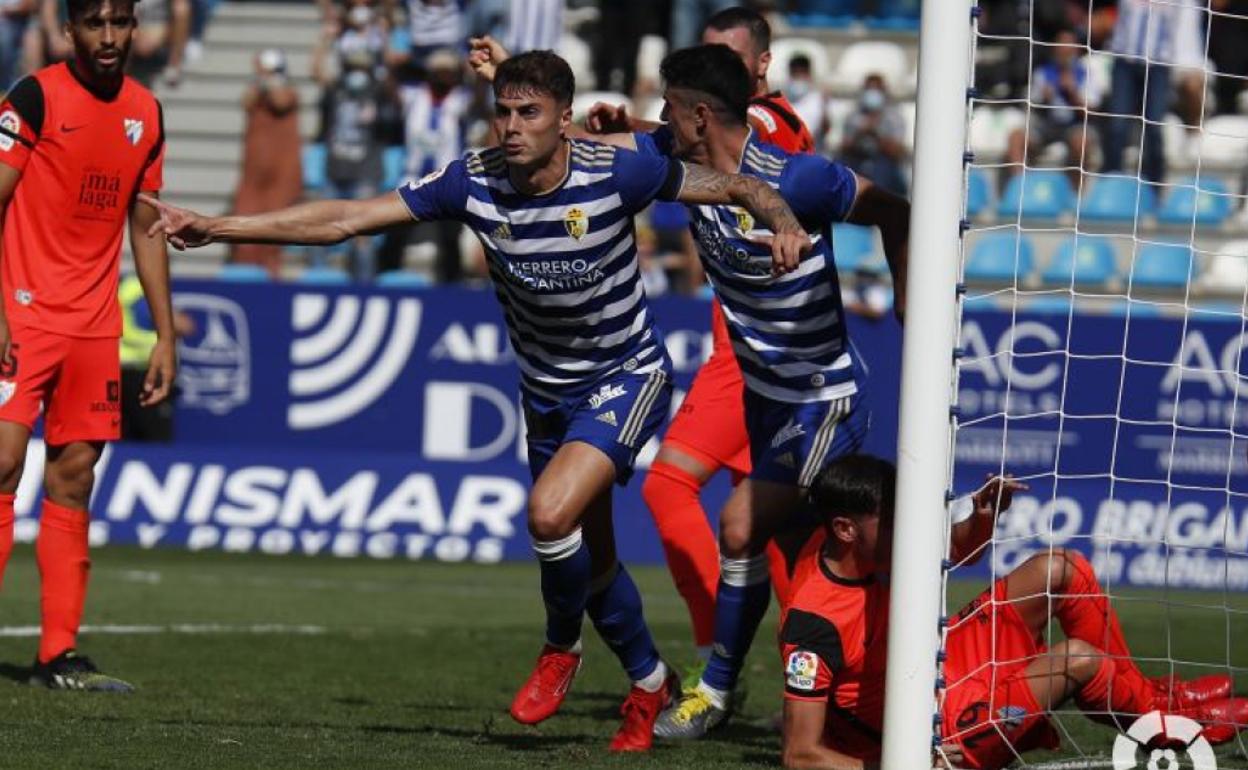 Naranjo, con tres goles en cinco disparos a portería, ejemplifica la efectividad de la Deportiva.