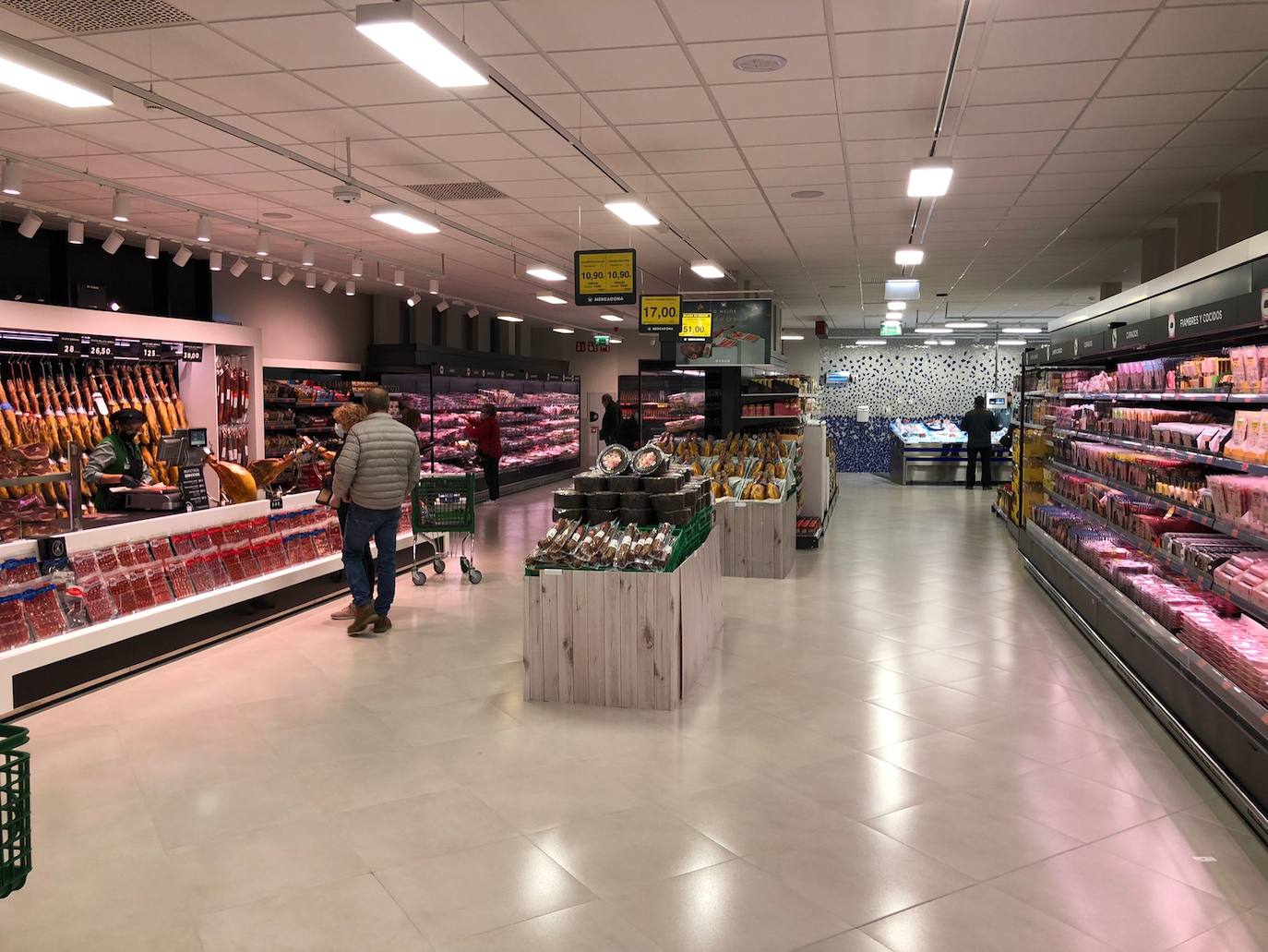 Mercadona abre este lunes su nuevo supermercado en la avenida de Montearenas de Ponferrada.