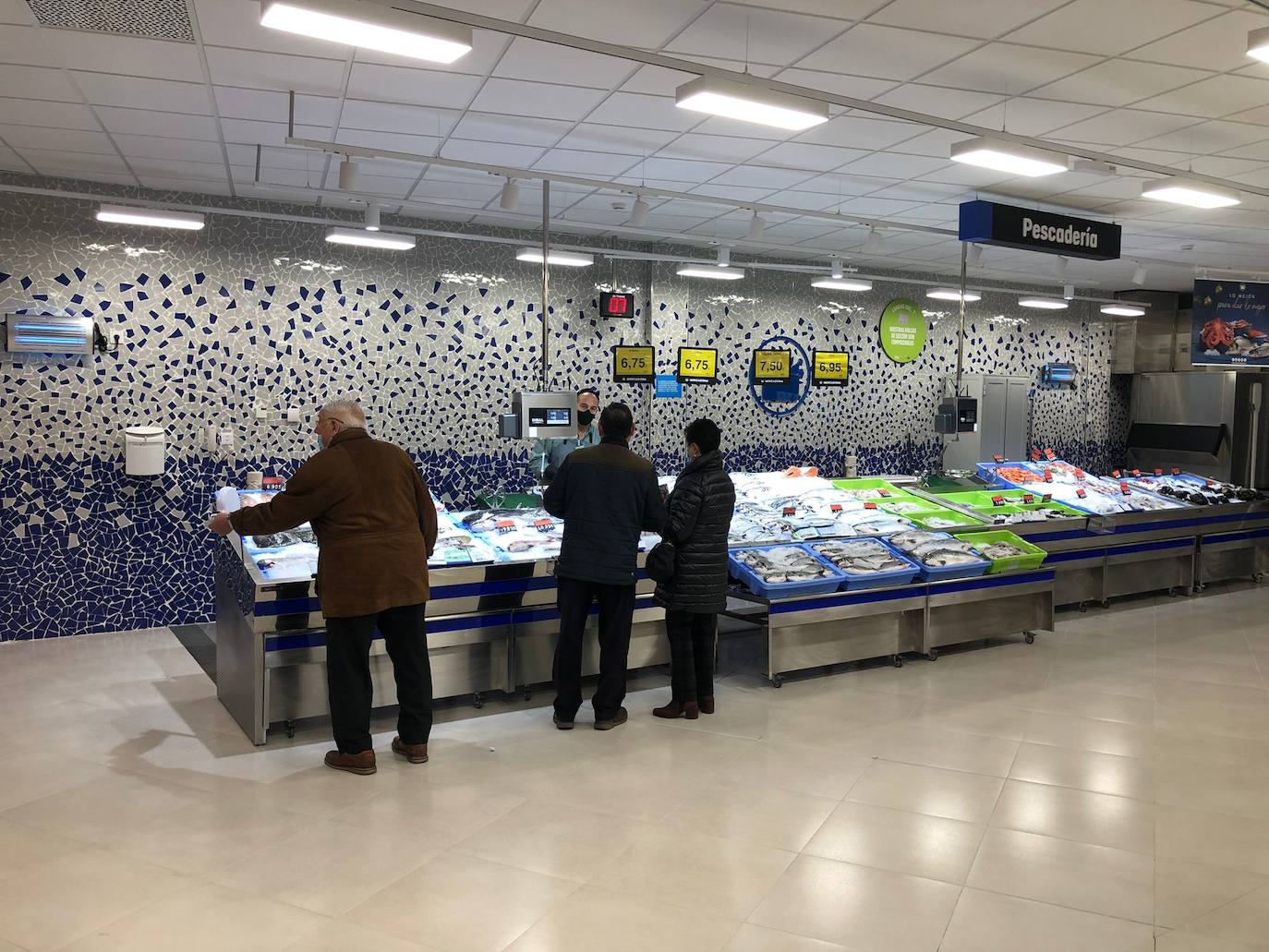 Mercadona abre este lunes su nuevo supermercado en la avenida de Montearenas de Ponferrada.