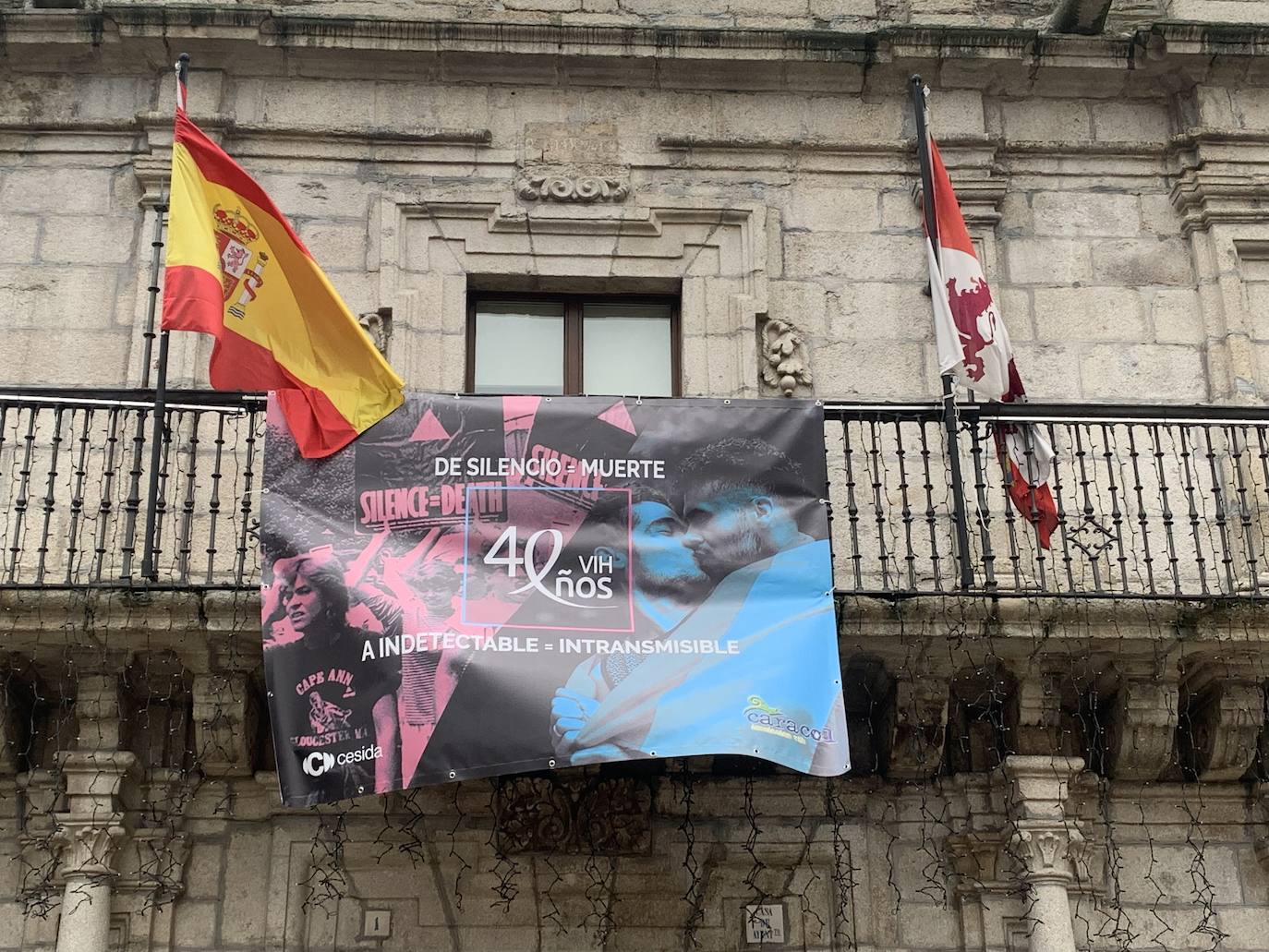 La edil de Bienestar Social (D) participó en los actos del Día Mundial del Sida en la Plaza de Lazúrtegui de Ponferrada.