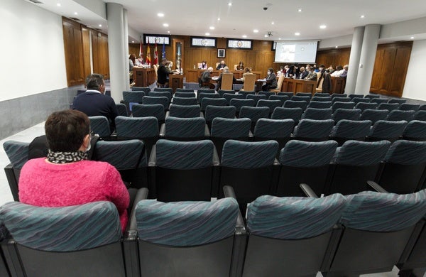 Pleno extraordinario del Ayuntamiento de Ponferrada.