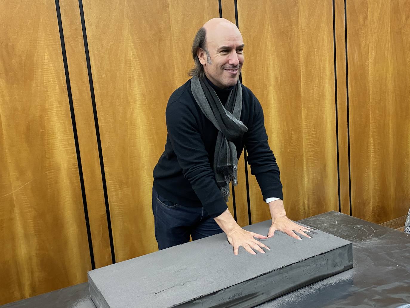 Fotos: Carlos Núñez &#039;deja huella&#039; en Ponferrada