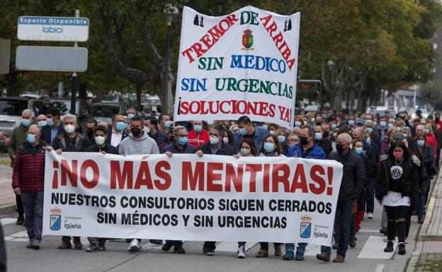 Manifestación de los vecinos de Igüeña.