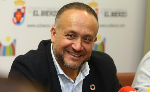 El presidente del Consejo Comarcal del Bierzo, Gerardo Álvarez Courel. 