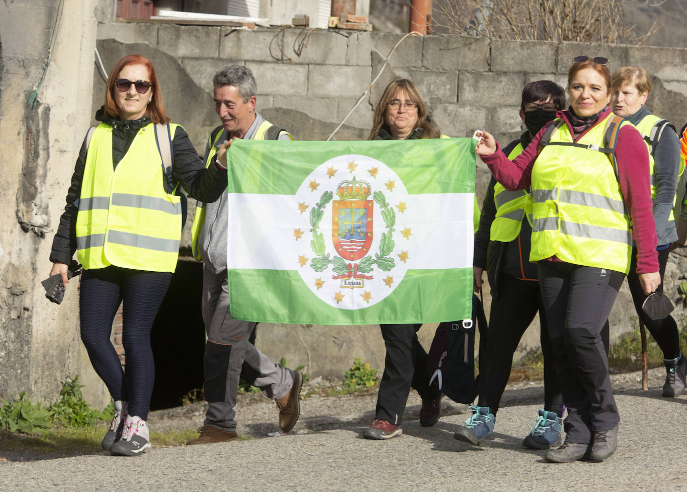 Tercera etapa de la marcha a pie entre Villablino y Ponferrada en defensa de la sanidad pública de Laciana y del Bierzo, entre las localidades bercianas de Páramo del Sil y Toreno.