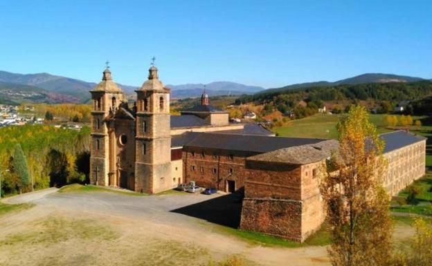 Monasterio de San Andrés en Vega de Espinareda, que recibirá más de 470.000 euros para su restauración.