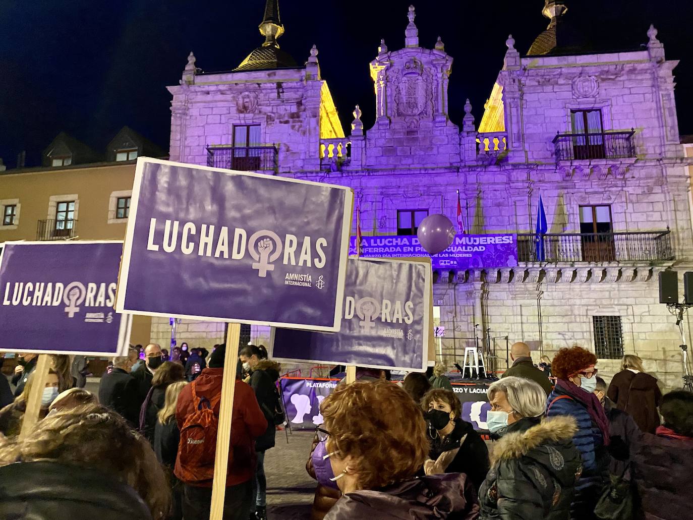 Fotos: Concentración del 8M en Ponferrada