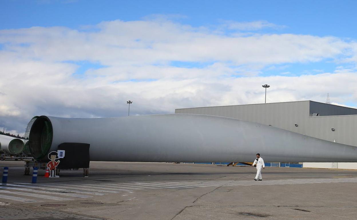 Planta de producción de la empresa LM Wind Power en Ponferrada.