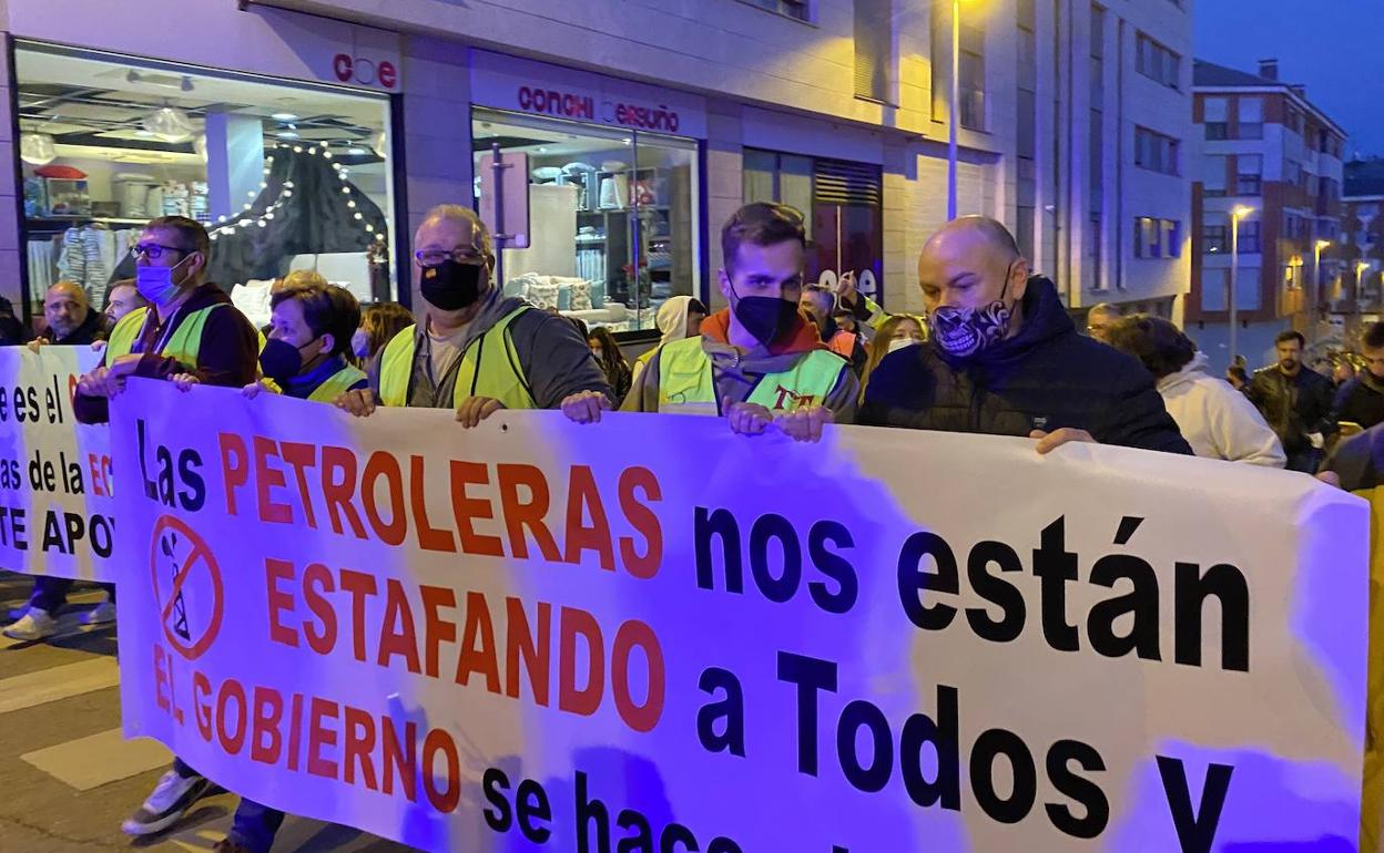 Manifestación de los transportistas bercianos este jueves en Ponferrada.