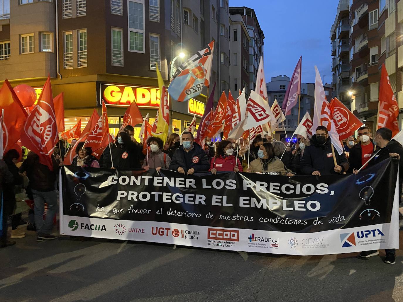 Fotos: Manifestación en Ponferrada contra la subida de precios
