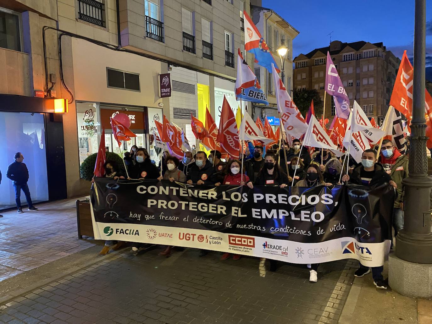 Fotos: Manifestación en Ponferrada contra la subida de precios