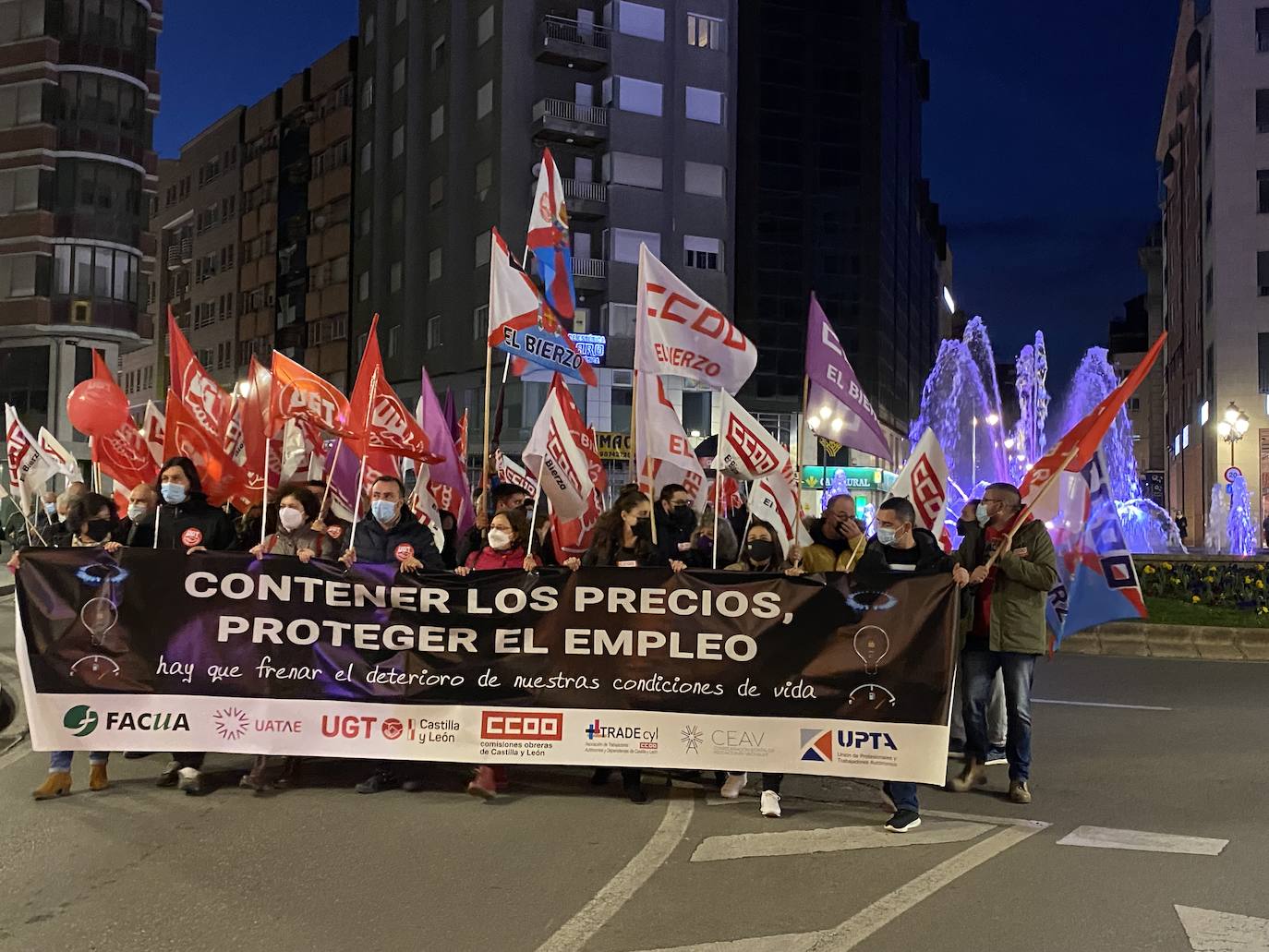 Fotos: Manifestación en Ponferrada contra la subida de precios