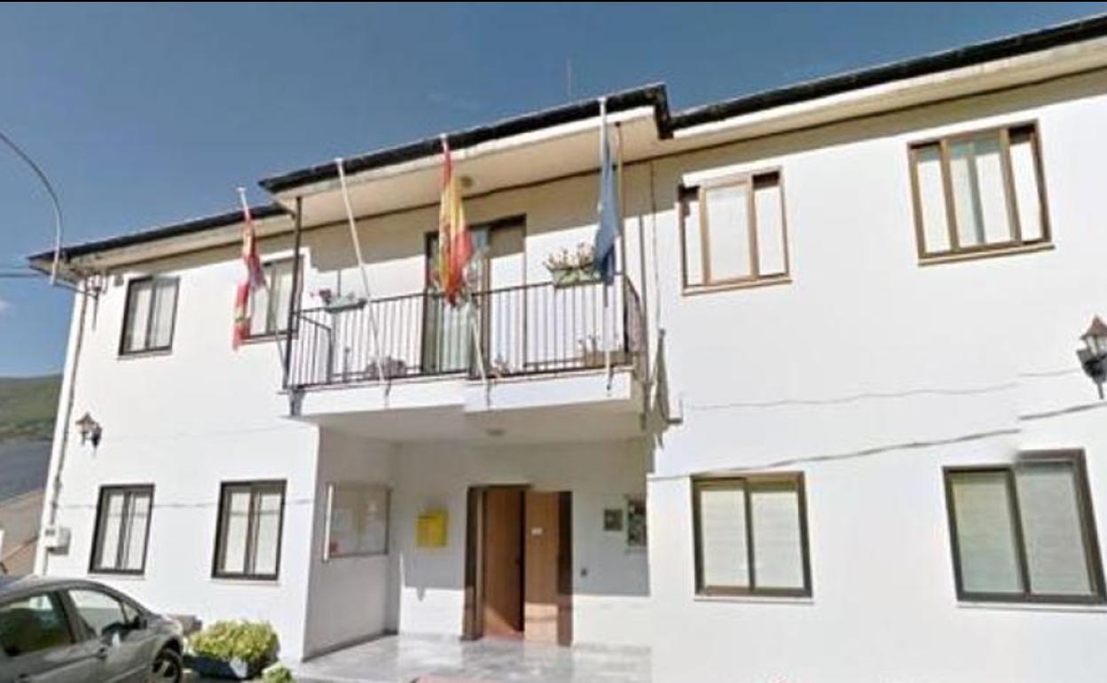 Ayuntamiento de Benuza.