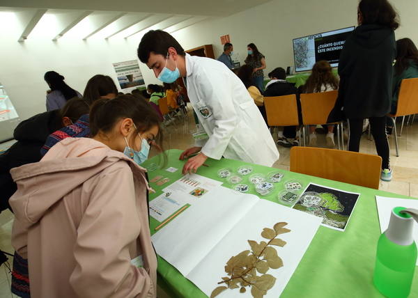 Inauguración de la muestra Expociencia 2022 en el Campus de Ponferrada.
