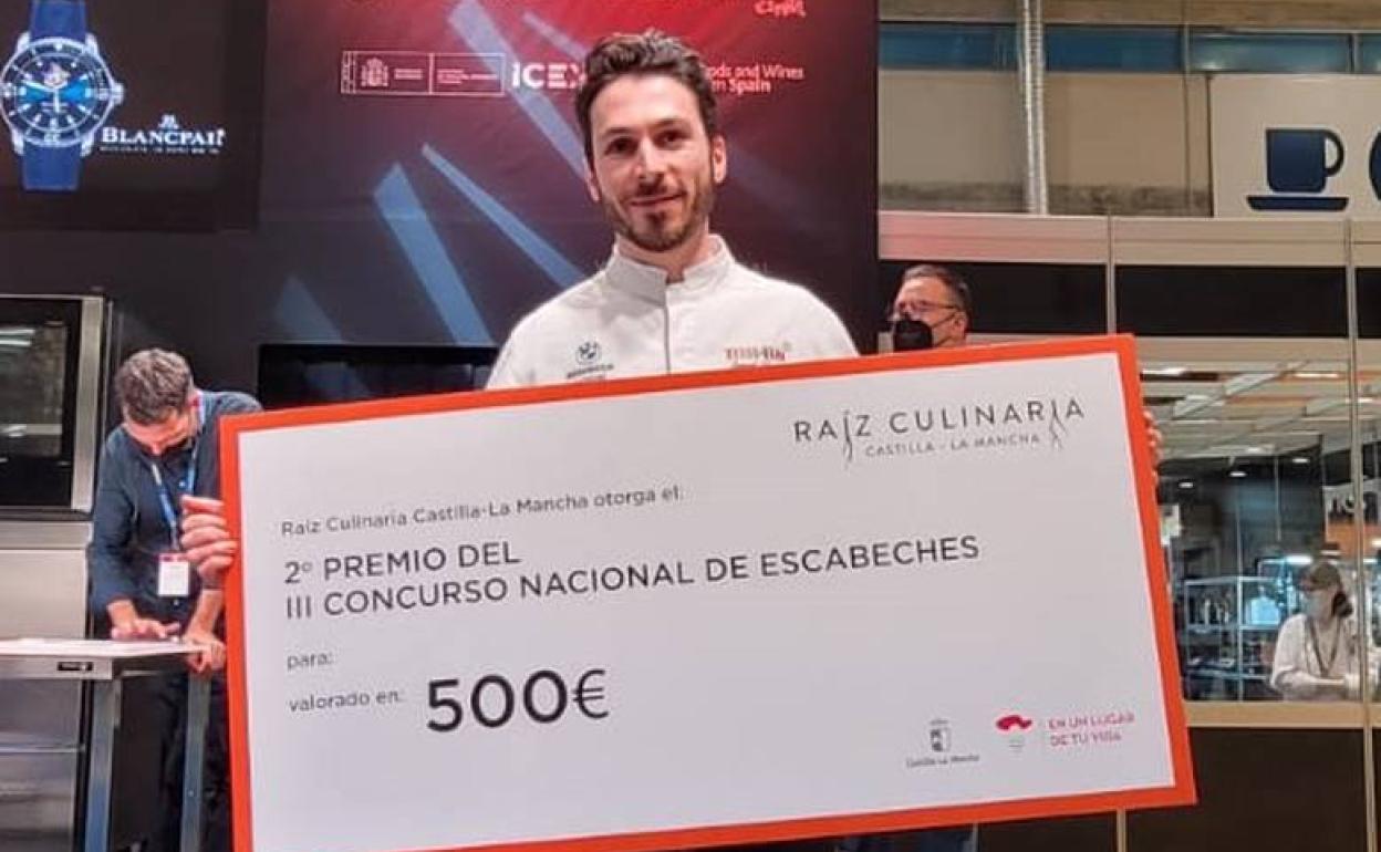 Samuel Naveira logra el segundo puesto en el III Concurso Nacional de Escabeches de Madrid Fusión.