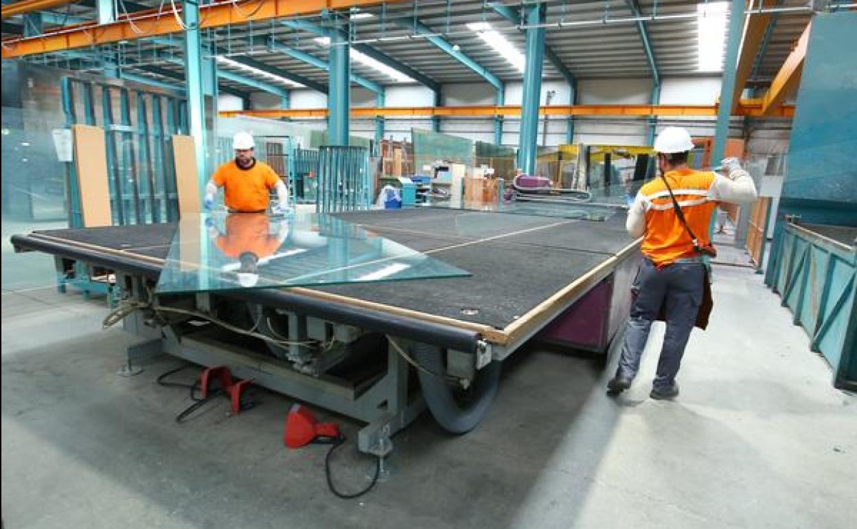 Factoría de Tvitec en el polígono industrial del Bayo en Cubillos del Sil. 