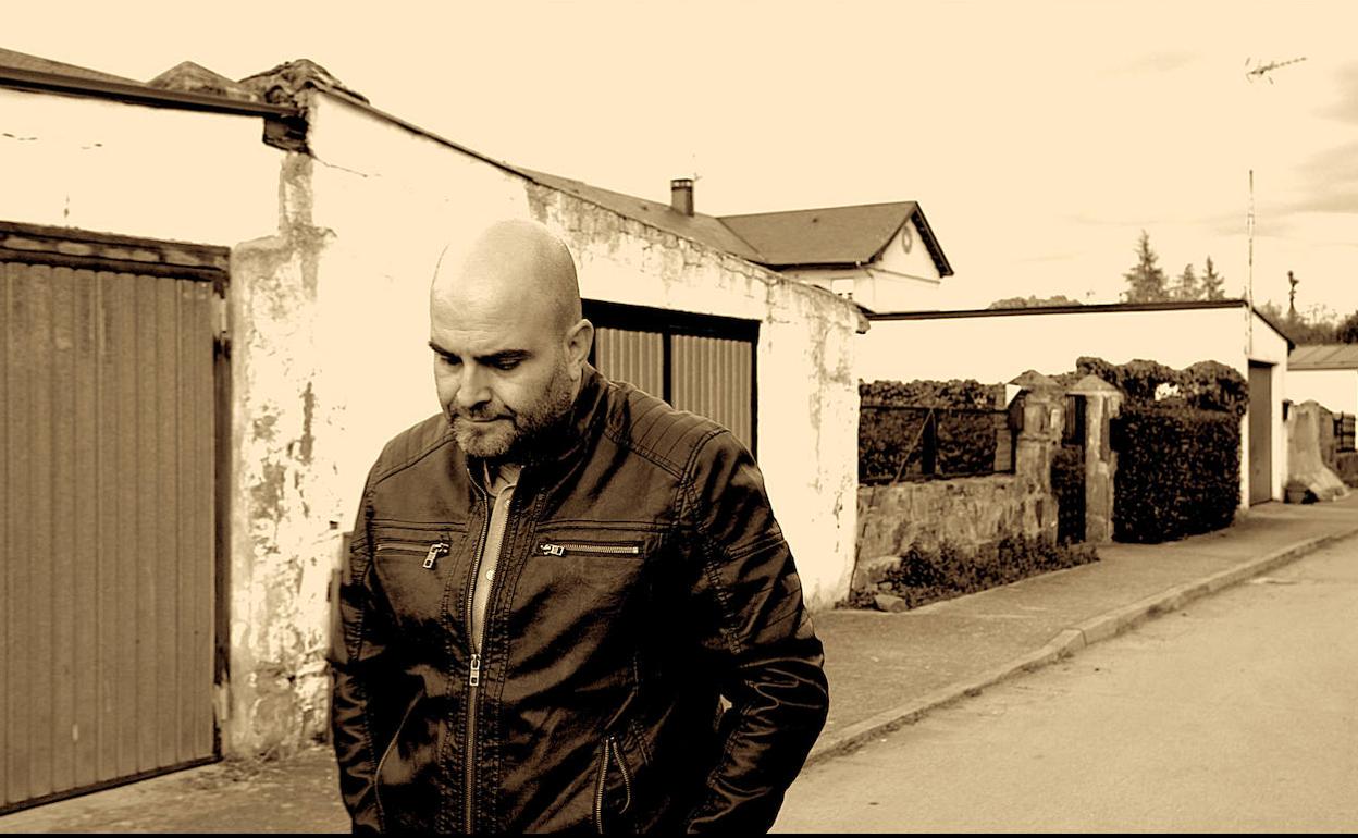 El intérprete y compositor ponferradino Lolo Moldes.