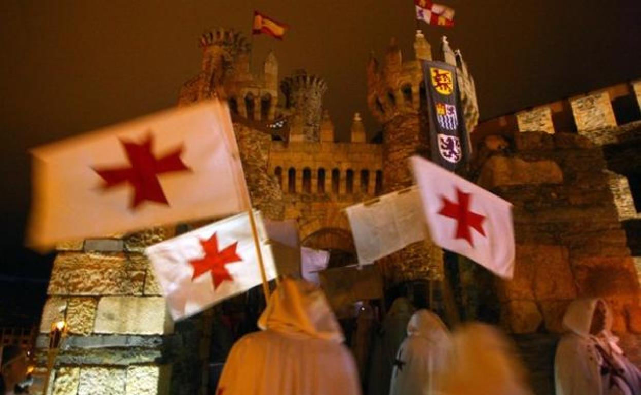 Desfile de la Noche Templaria en Ponferrada.
