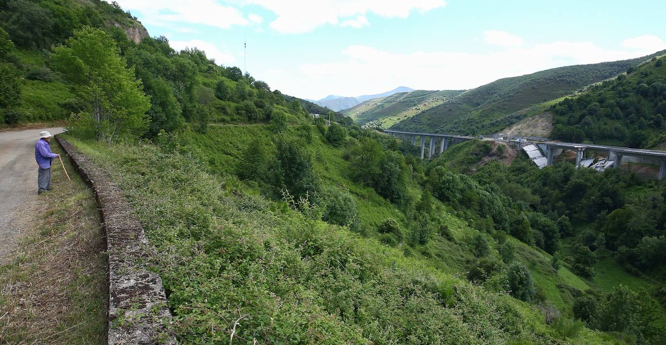 Fotos: Reunión sobre el colapso por el derrumbe del viaducto de la A-6