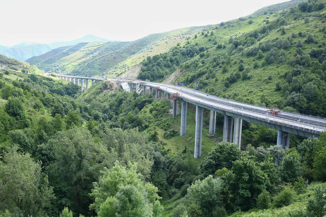 Fotos: Reunión sobre el colapso por el derrumbe del viaducto de la A-6