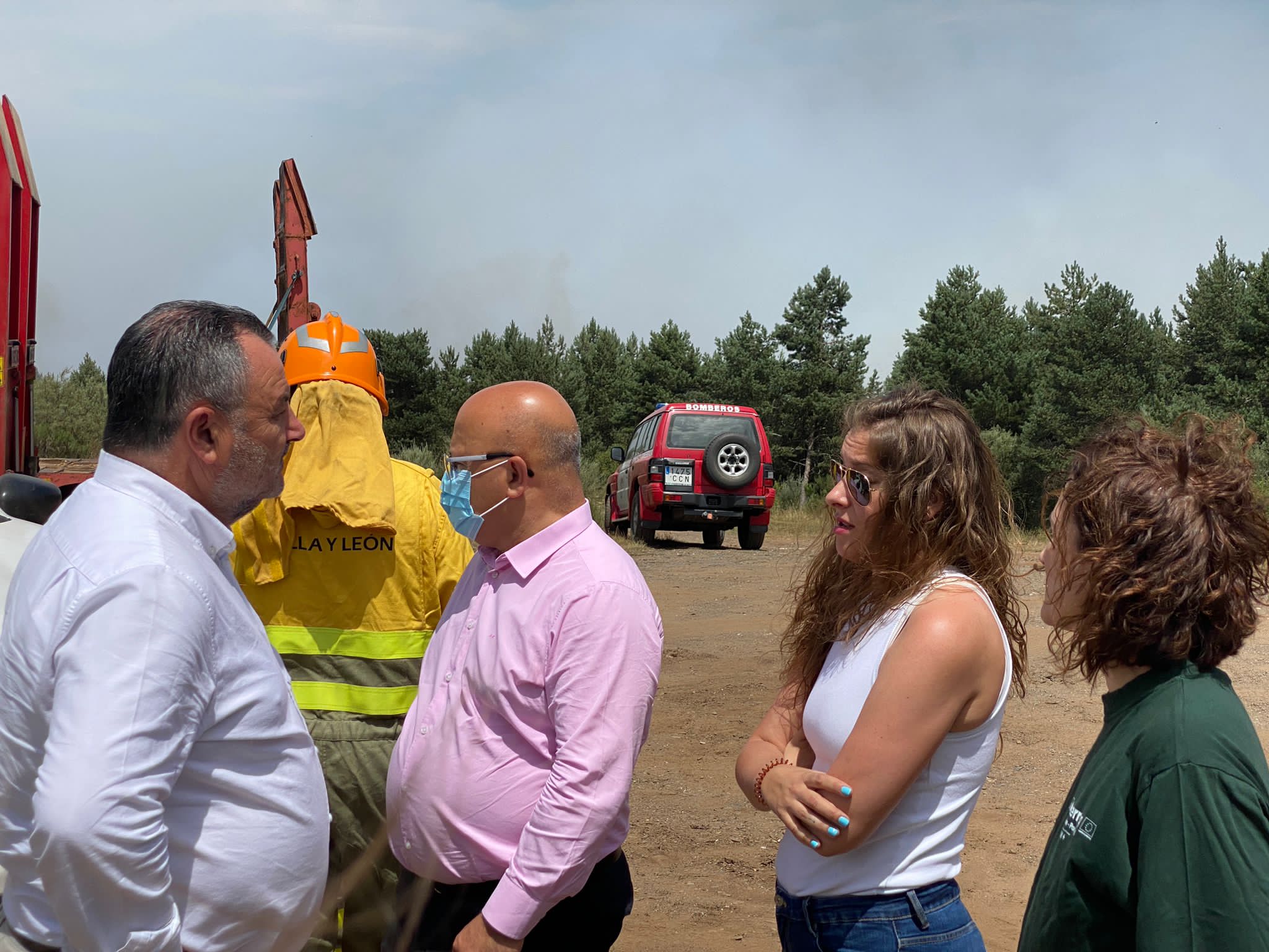 Fotos: Incendio forestal en Montes