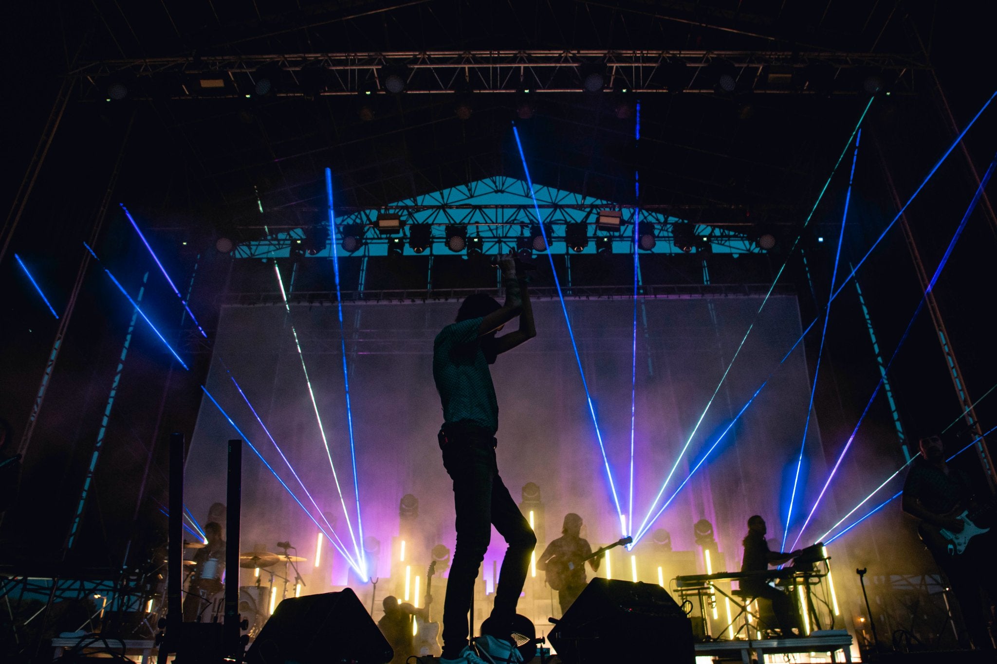 Más de 20 grupos de música, entre los que destacan Lori Meyers, La M.O.D.A, Dorian y Sidonie, han pasado por los tres escenarios ubicados en el Estadio Colomán Trabado, la Plaza del Ayuntamiento y el Boulevard de La Rosaleda.