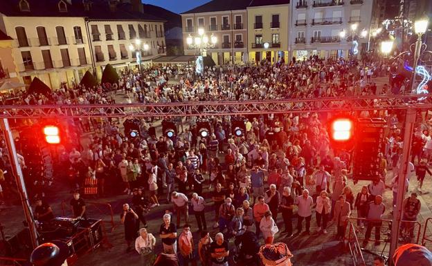 Galería. Pregón de las fiestas de la Encina.