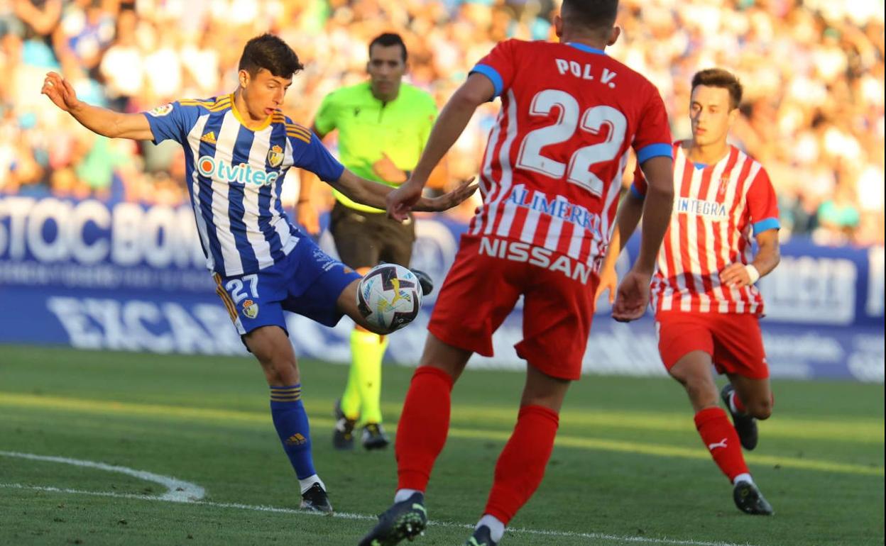 Raúl Arias, en el partido ante el Sporting.