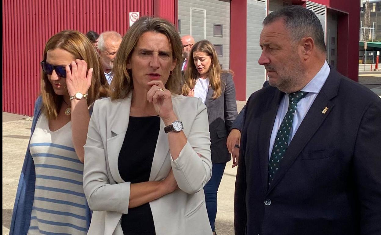 La vicepresidenta del Gobierno y ministra para la Transición Ecológica y el Reto Demográfico, Teresa Ribera, en su visita a Ciuden en Cubillos del Sil.