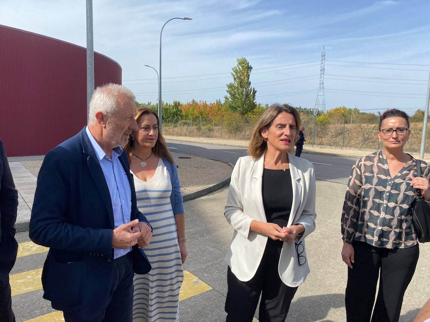 La ministra Teresa Ribera visita el Centro de Desarrollo de Tecnologías de Ciuden en Cubillos del Sil.