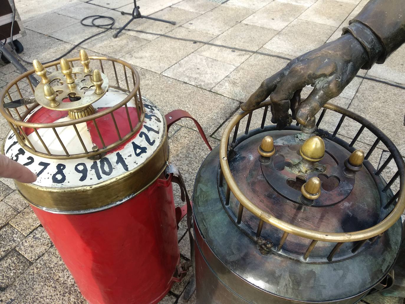 Ponferrada rinde homenaje a Pepe 'el barquillero'.