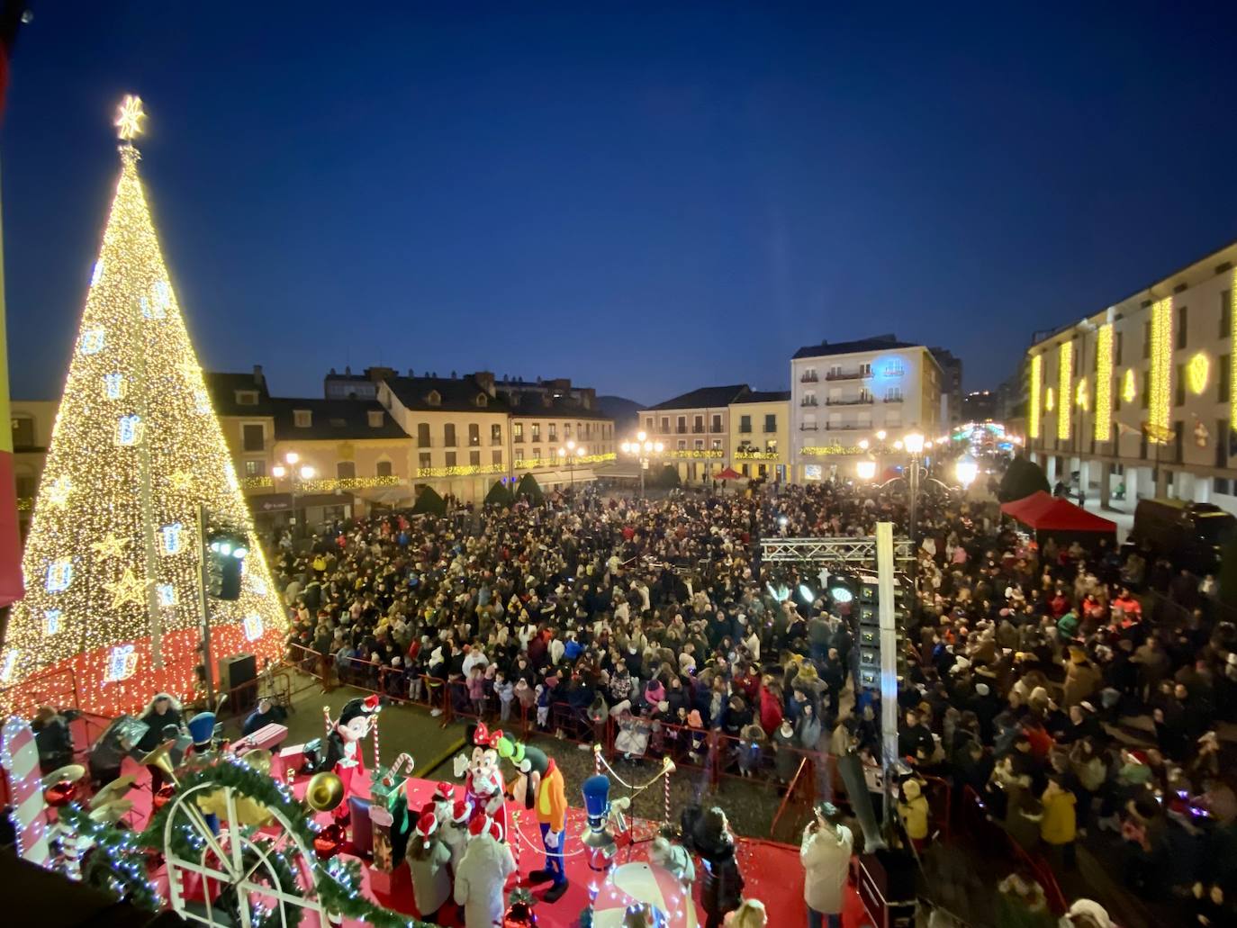 Fotos: Encendido de las luces de Navidad en Ponferrada