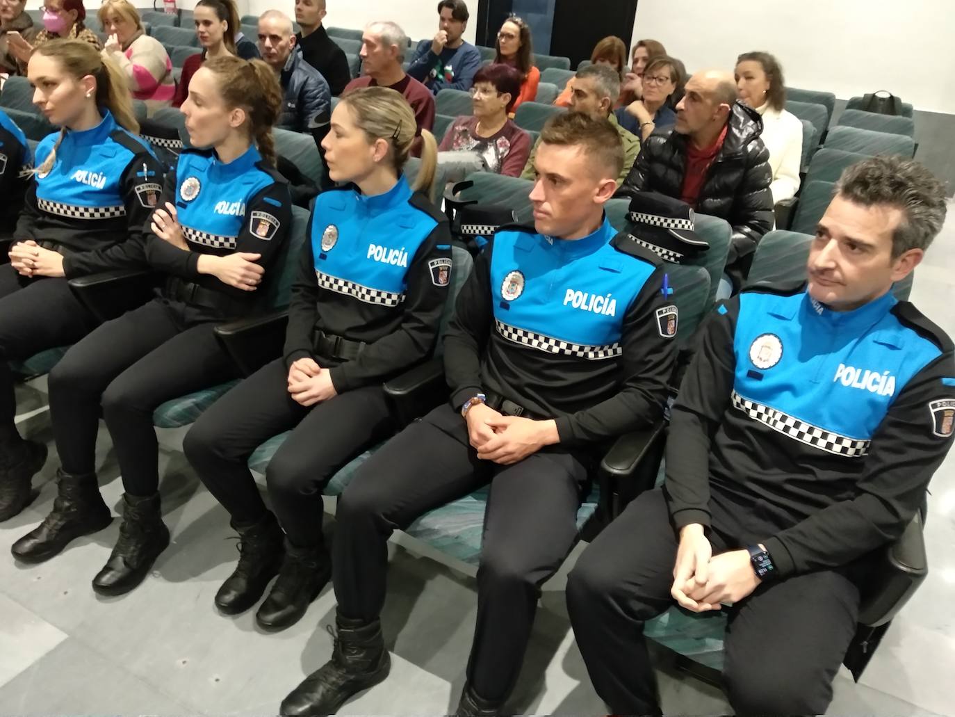 Toma de posesión de los nueve agentes de la plantilla de la Policía Municipal de Ponferrada. 