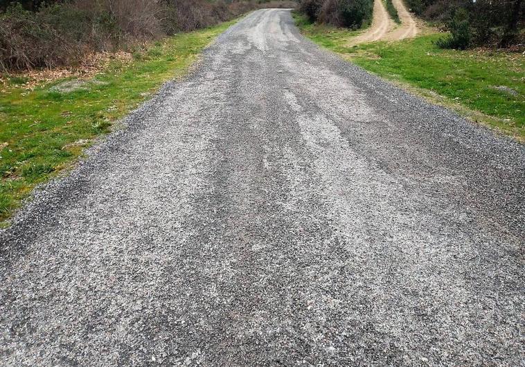 La Junta Vecinal de Yeres exige a Diputación el arreglo de la carretera provincial de acceso a la localidad