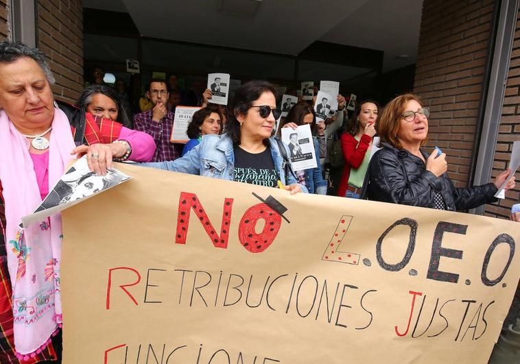 Concentración de los funcionarios de Justicia en Ponferrada.