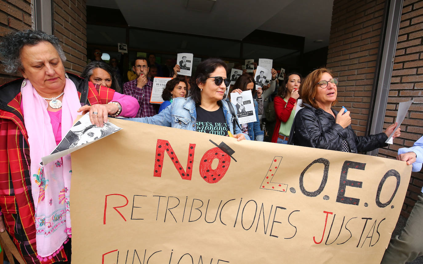 Los funcionarios de Justicia se concentran en Ponferrada