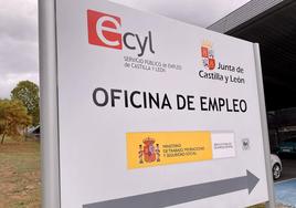 Cartel de la oficina de empleo de Ponferrada.