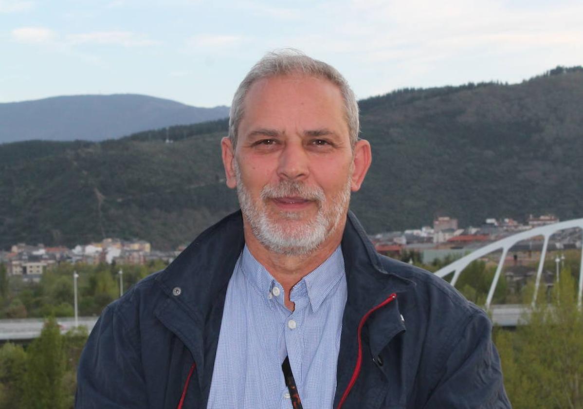 Luis Ángel García, candidato de VIAs a la Junta Vecinal de Toral de Merayo.