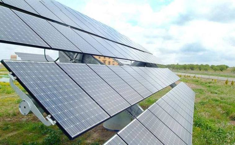 Asaja denuncia presuntas irregularidades en la aprobación de un macroparque fotovoltaico en Cacabelos
