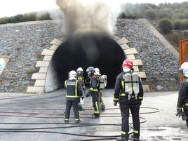 La Escuela Laboral del Bierzo acoge un curso sobre técnicas de intervenciones en incendios en túneles.