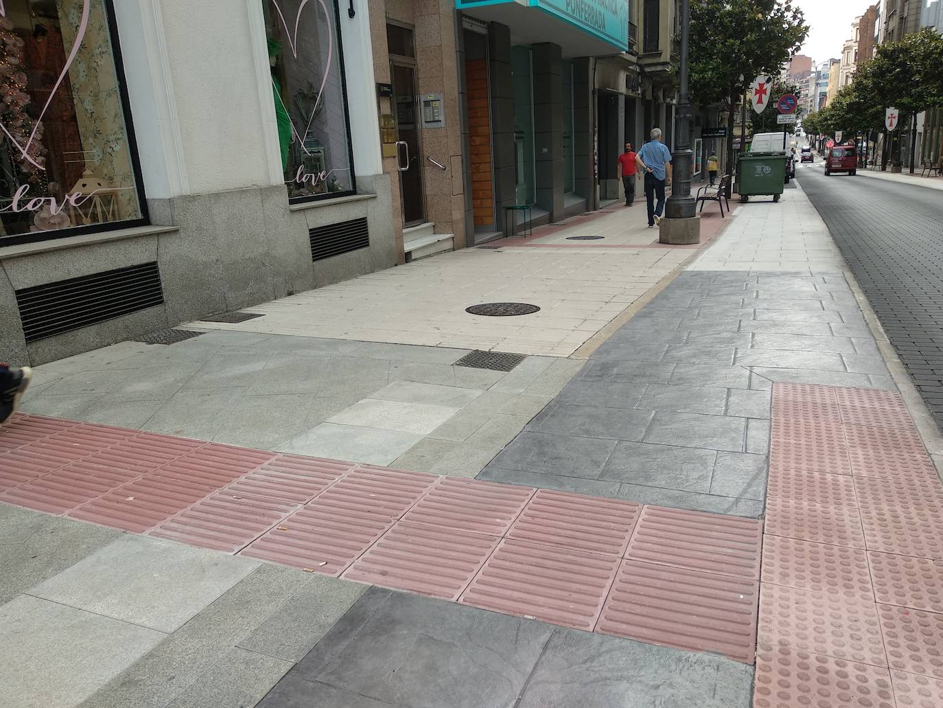 Ponferrada estrena la remodelación de la avenida de la Puebla