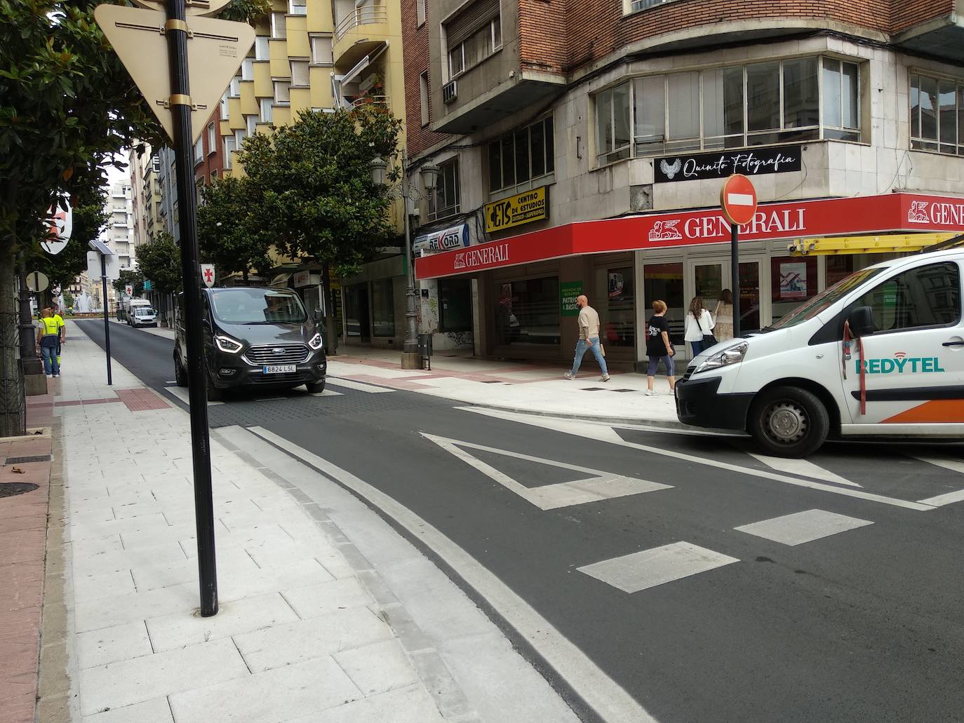 Ponferrada estrena la remodelación de la avenida de la Puebla