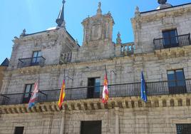 Fachada del Ayuntamiento de Ponferrada.