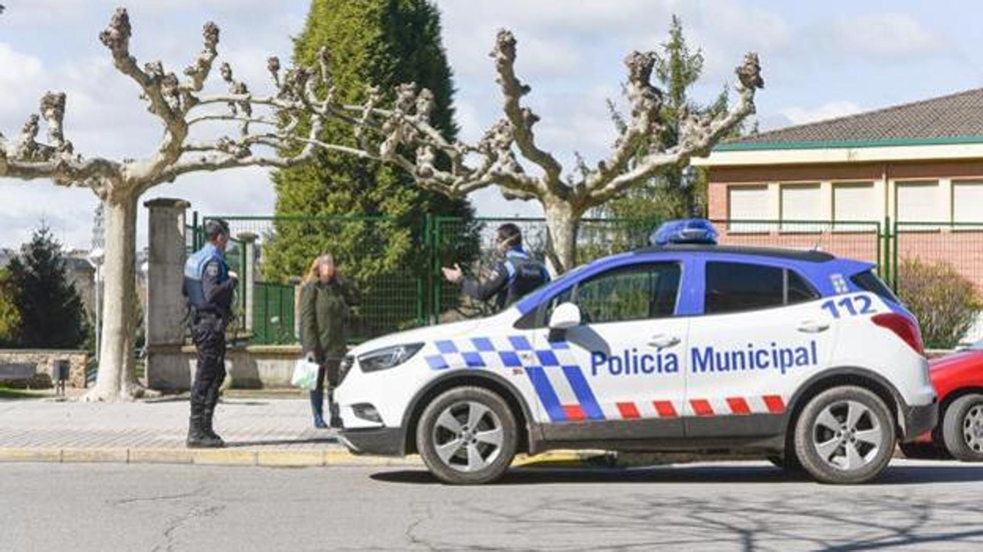 Imagen de una patrulla de la Policía Municipal de Ponferrada.