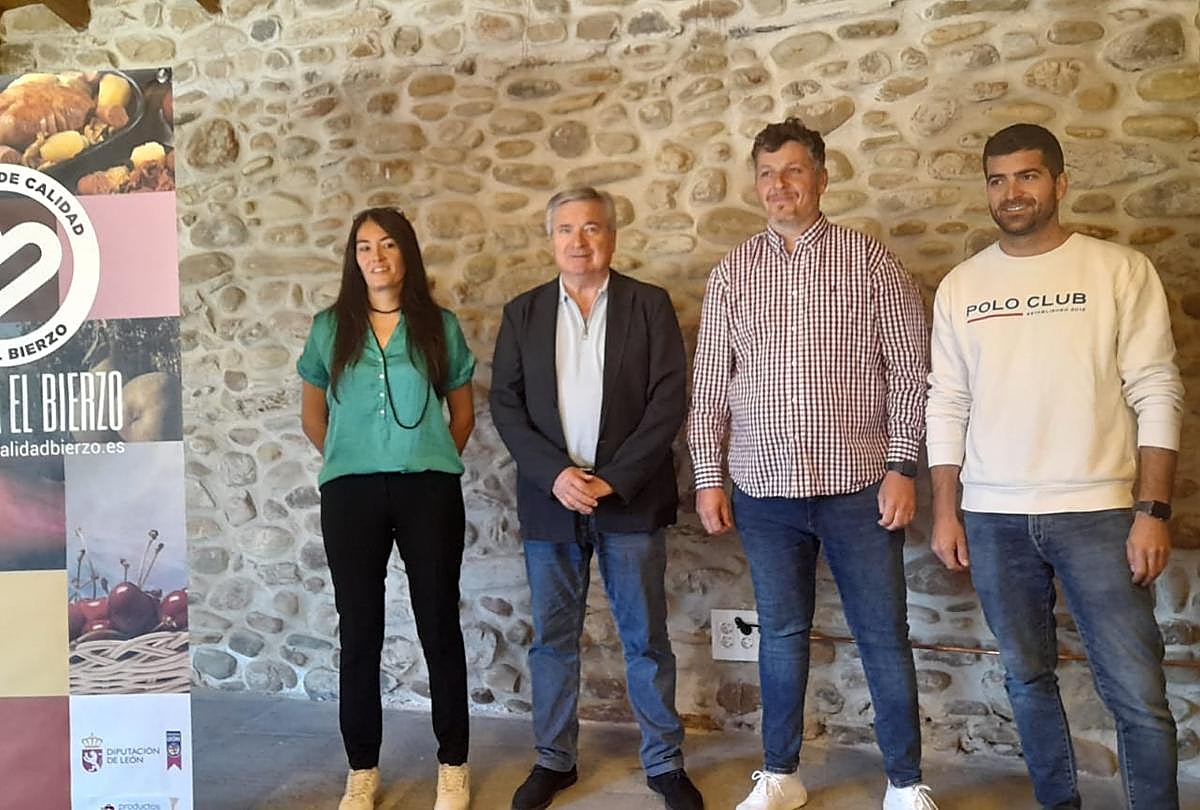 Presentación de la XI Feria del Pimiento y VI de la Fruta del Bierzo.