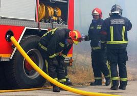 Los Bomberos de Ponferrada en una intervención.