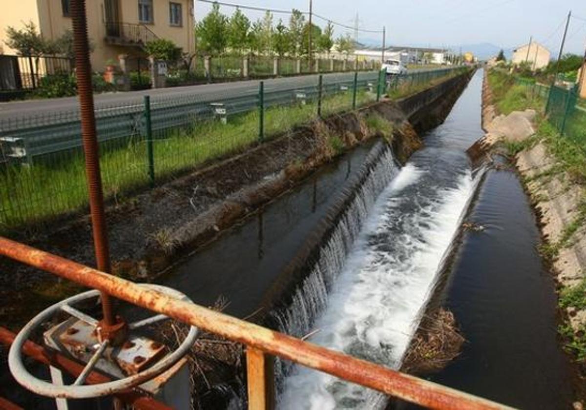 Canal Bajo del Bierzo.